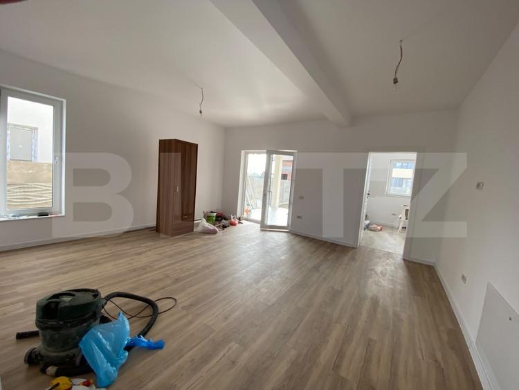 Duplex cu 4 camere cu Canalizare în Moșnița Nouă