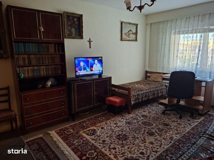 Garsonieră decomandată în Florești