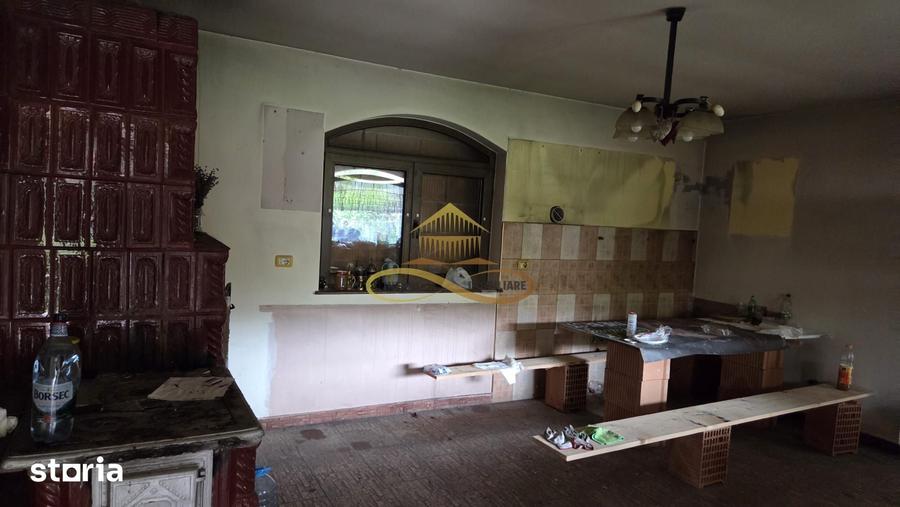 Casă cu 2 camere cu Teren 760 Mp în Mărgineni