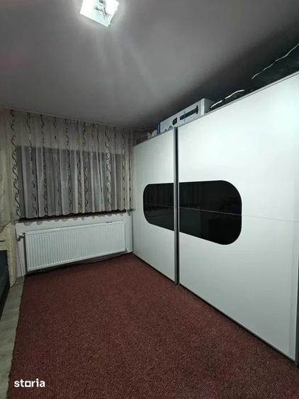 Casă cu 4 camere decomandat cu Teren 688 Mp în Unirii