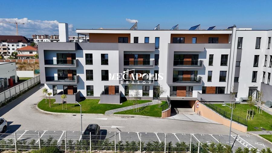 Apartament cu 2 camere decomandat în Tractorul