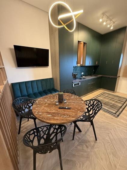 Apartament decomandat, mobilat în Central