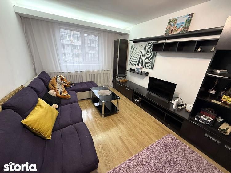 Apartament cu 3 camere decomandat, mobilat în Gară