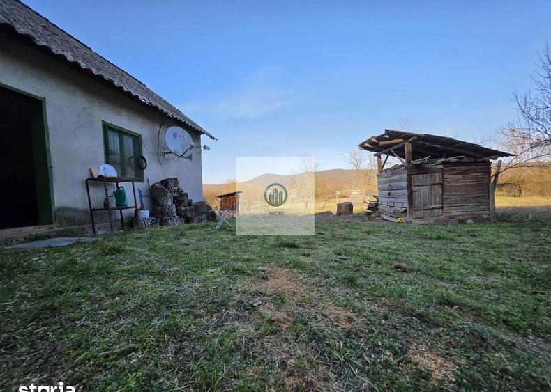 Casă individuală cu 2 camere cu Canalizare în Burjuc