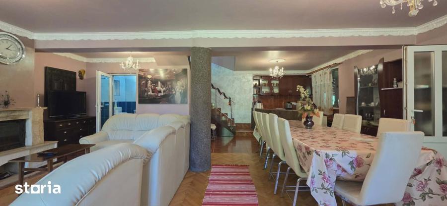 Casă cu 5 camere cu Teren 1200 Mp în Bratca
