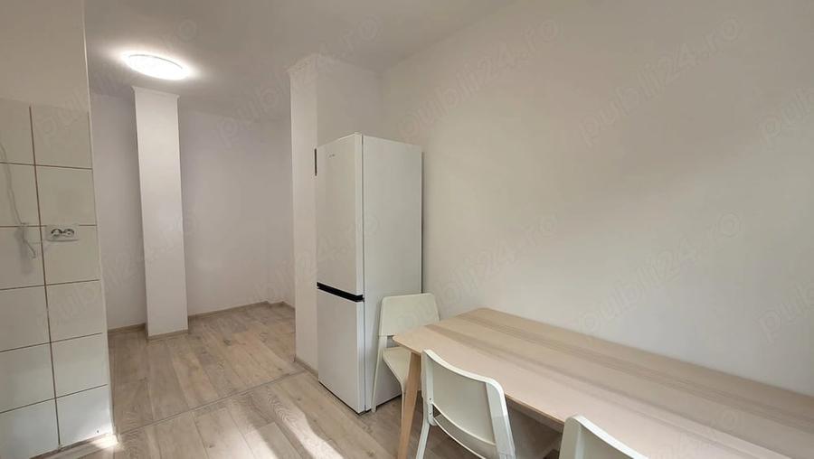 Apartament cu 3 camere decomandat în Mihai Bravu