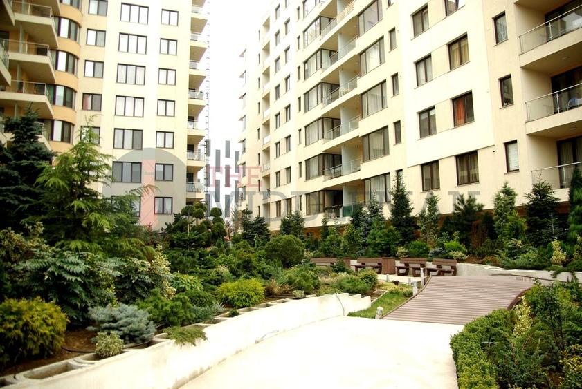 Apartament cu 4 camere decomandat, mobilat în Herăstrău