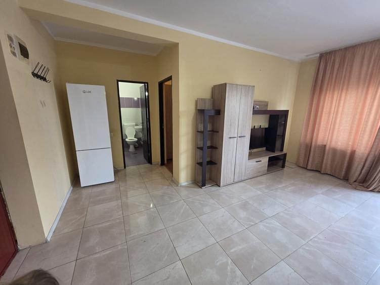 Apartament cu 2 camere decomandat în Dacia