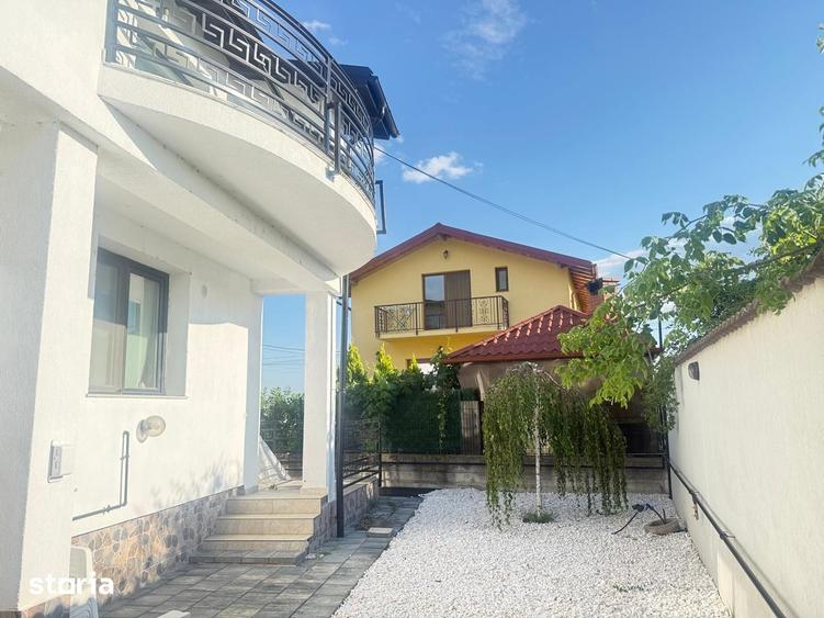 Casă cu 5 camere cu Teren 535 Mp în Aninoasa