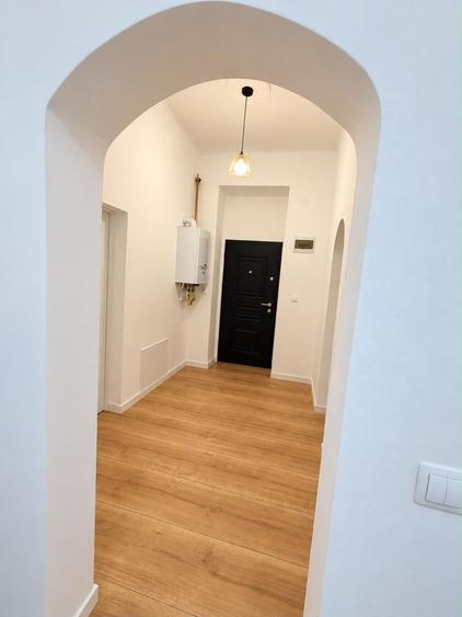 Apartament cu 2 camere decomandat în Exterior Vest