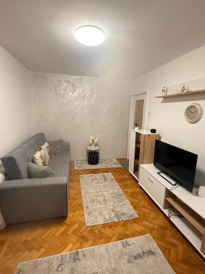 Apartament cu 2 camere semidecomandat, mobilat în Inel II