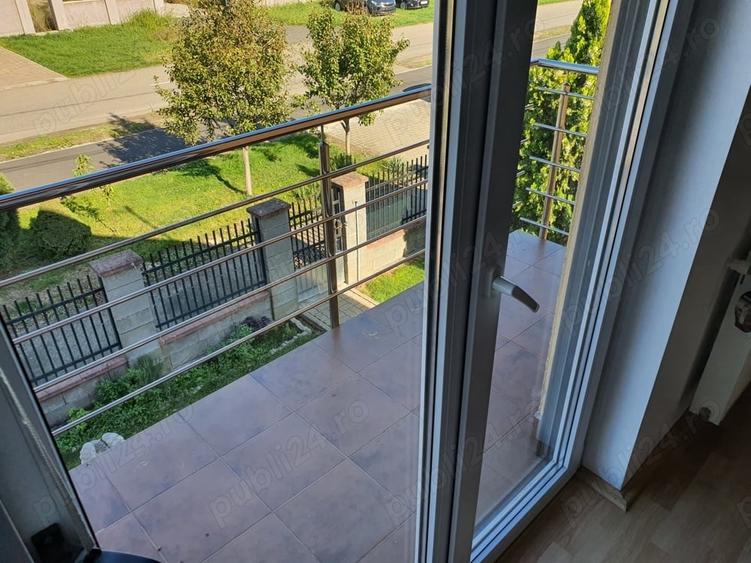 Casă cu 6 camere cu Teren 500 Mp în Central