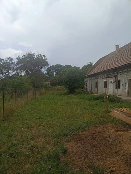 Casă cu 6 camere cu Teren 1000 Mp în Angheluș