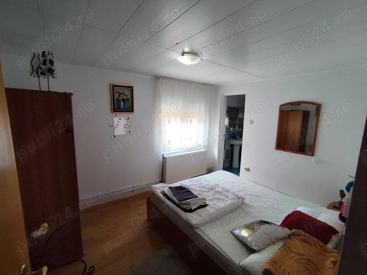 Casă cu 6 camere cu Teren 375 Mp în Central
