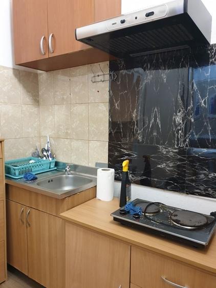 Garsonieră decomandată în Central