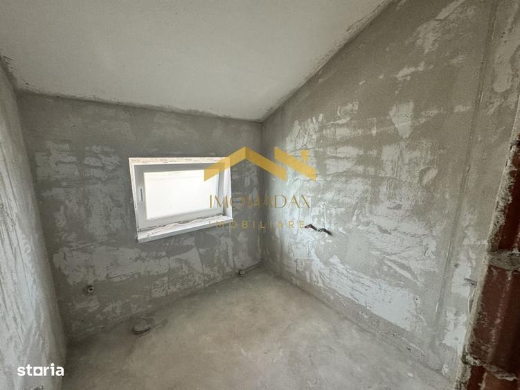 Casă cu 4 camere cu Teren 365 Mp în Bucovăț
