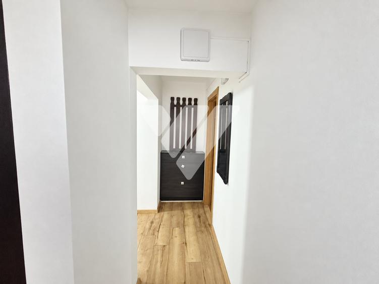 Apartament cu 3 camere decomandat, mobilat în Central