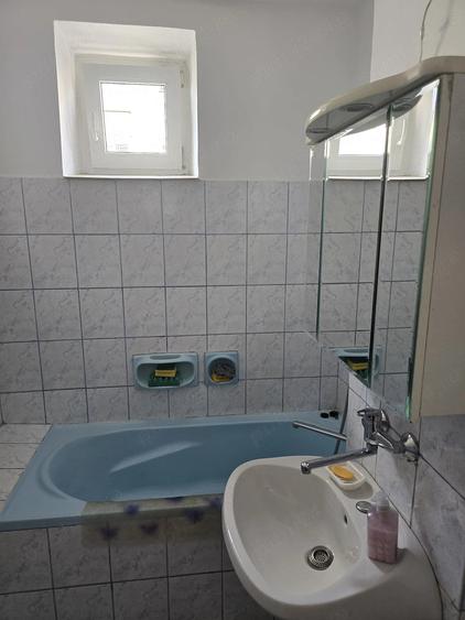 Apartament cu 2 camere decomandat în Mărăței