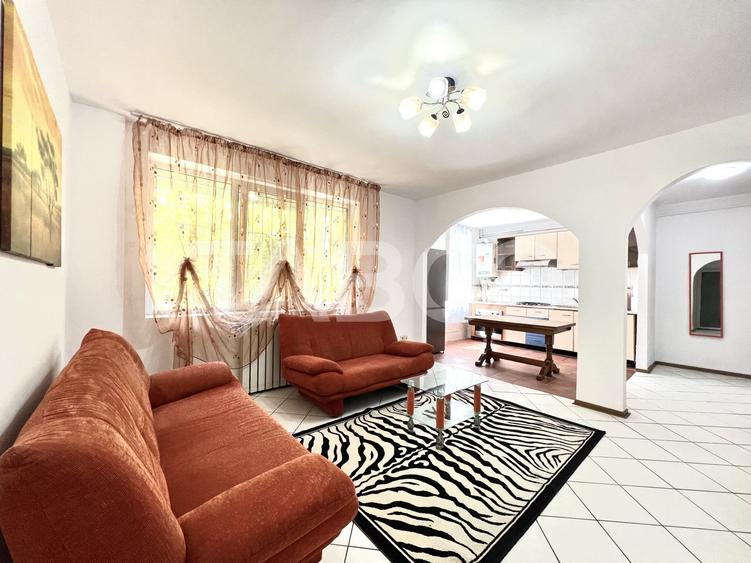 Apartament cu 2 camere semidecomandat, mobilat în Gheorgheni