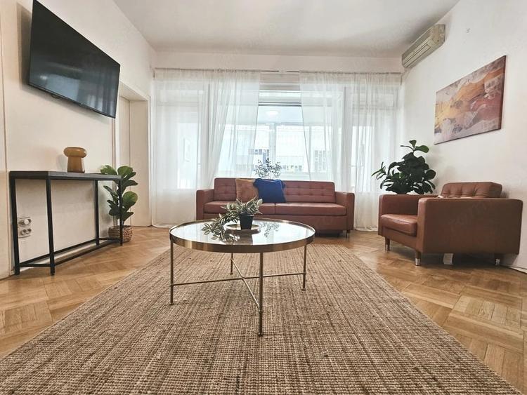 Apartament cu 4 camere semidecomandat în Dorobanți