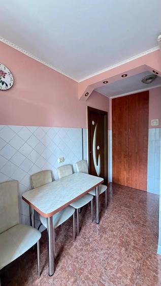Apartament cu 2 camere nedecomandat în Micro 1