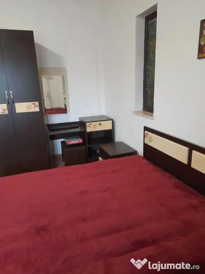 Apartament cu 3 camere decomandat în Anda
