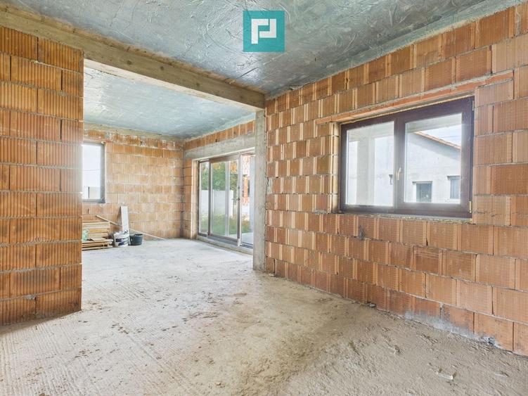 Casă individuală cu 4 camere cu Teren 600 Mp în Zimandu Nou