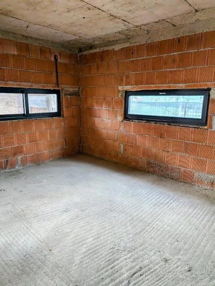 Proprietate de colt 2 intrari din strazi diferite intimitate rara - 10