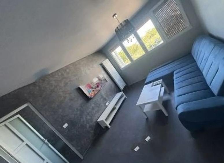 Eroii Revolutiei,bl.reabilitat,et.4/7,Amenajat,loc parcare,Liber - 1