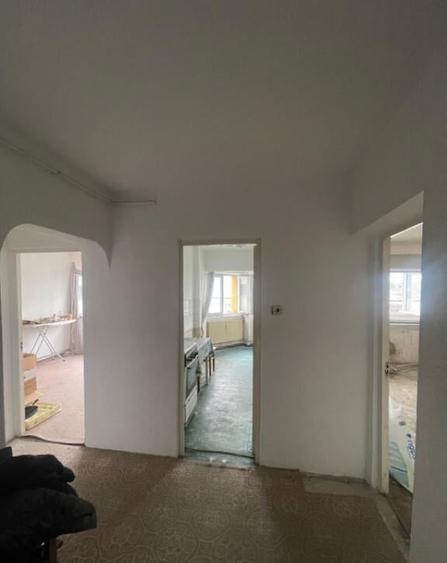 Apartament de 2 camere decomandat, 48 mp construiti, etaj 5, - 3