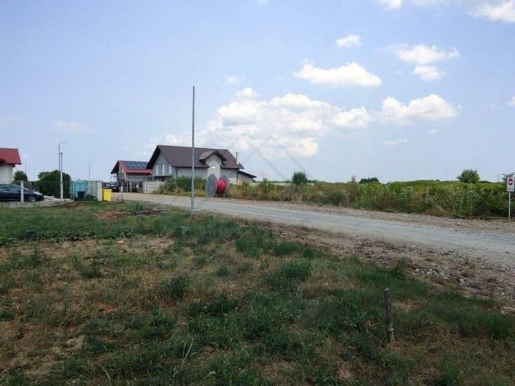 Teren pe colt in cartier nou de case locuite. Iluminat stradal. COMISION ZERO! - 4