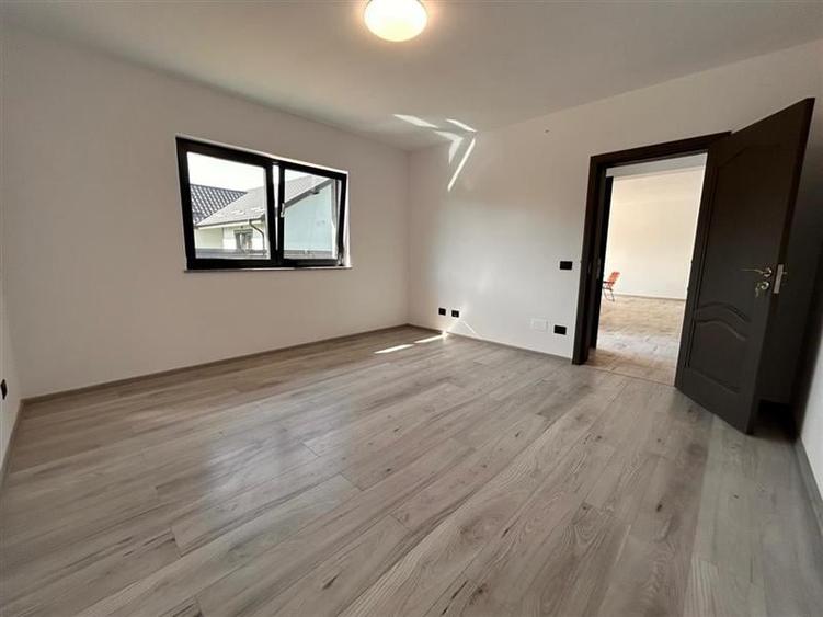 Primul Chirias - Casa Noua - toate utilitatile - 12