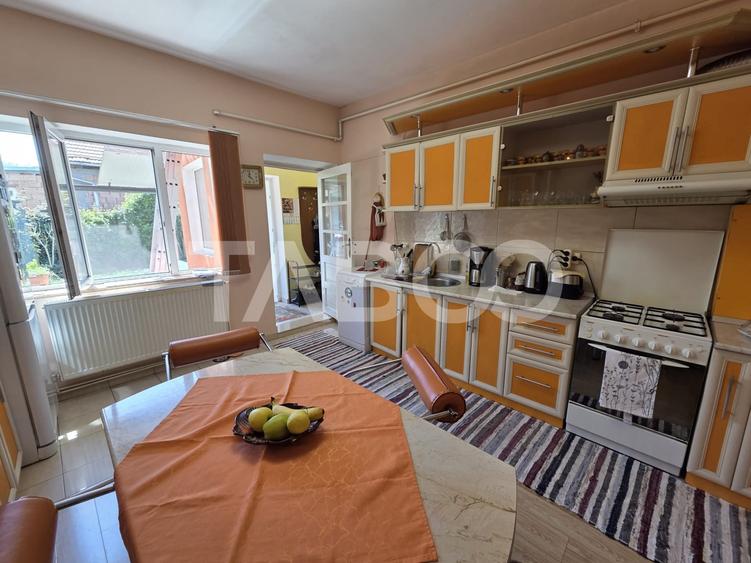 Casa individuala de vanzare 3 camere curte si gradina Beclean - 11