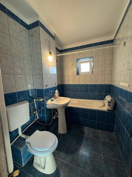 Vand apartament cu 4 camere, 2 bai, bucatarie , living si balcon - 7