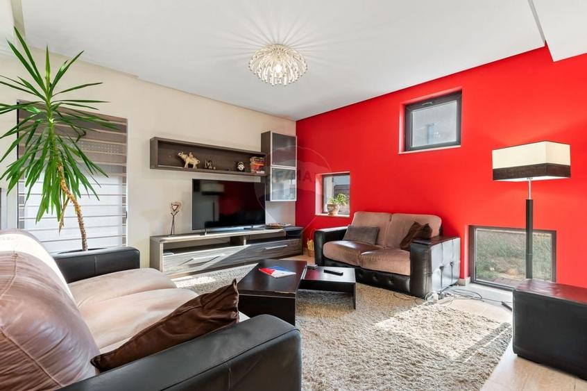 CASĂ / VILĂ PREMIUM DE VÂNZARE ÎN OTOPENI - 20