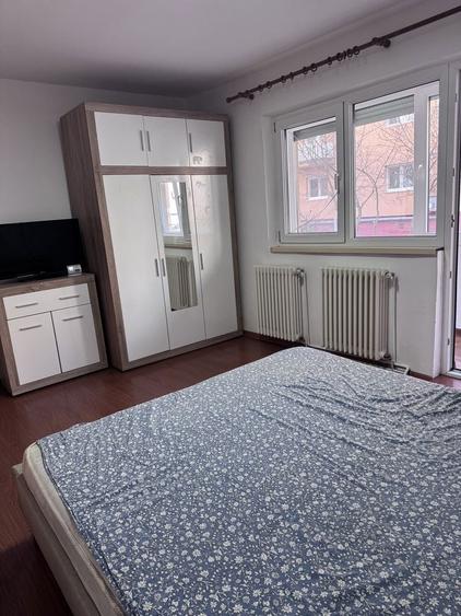 Inchiriez apartament cu o camera la parter , complet mobilat si utilat - 1