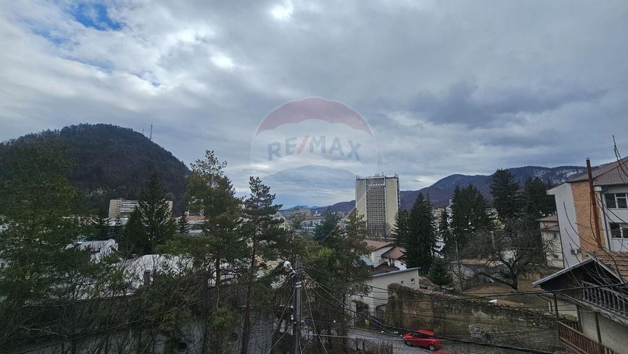 Apartament cu 3 camere de vânzare în zona Central - 27