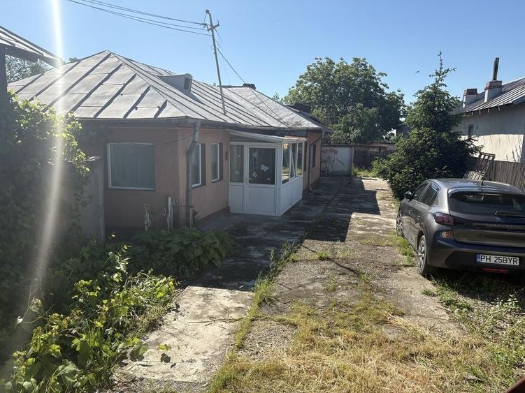 Casă cu 4 camere în Tătărani