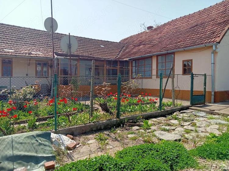 Schimb casa in Tirol cu aparatament in Resita - 3