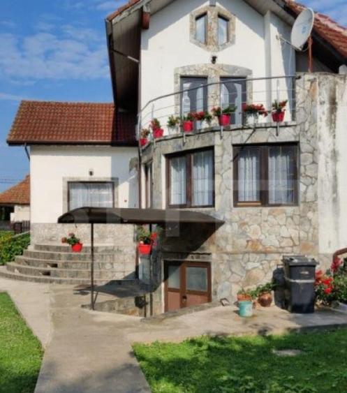 Casa P+E+M cu 4 camere, 250 mp si 3000 mp teren, zona Arcani - 3