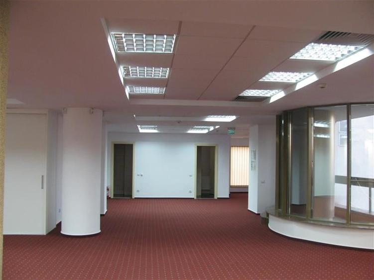 Cladire de birouri inchiriata zona centrala - 7