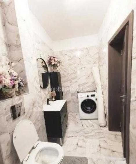 Apartament cu 3 camere decomandat, mobilat în Regie