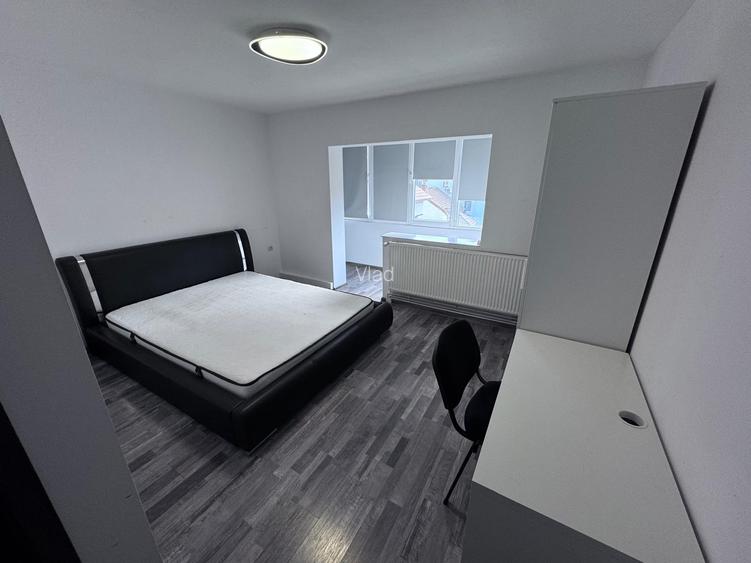 Apartament cu 4 camere in complexul studentesc Apartament cu 4 camere in complexul studentesc