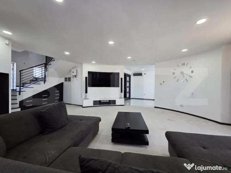 Arhitectura Vizionara ?i Independen?a Energetica in E - 17