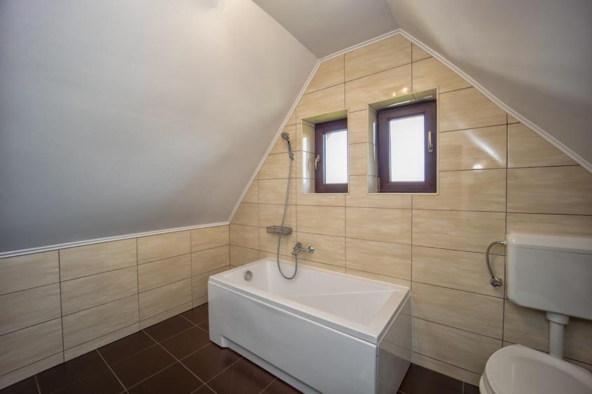 Inchiriere vila P+1+M, Bran - 8