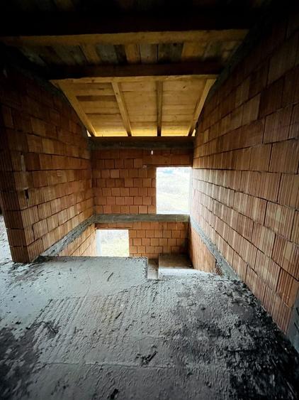 Casă P+M la roșu de vânzare în Cihei – Grigorescu II - 8