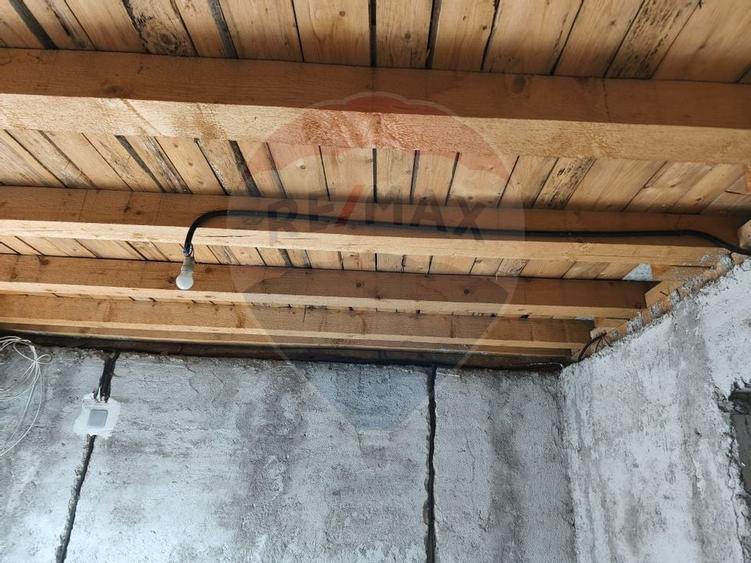 Casă / Vilă cu 5 camere de vânzare în zona Poiana Tapului - 16