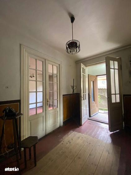 Apartament cu 3 camere în Decebal