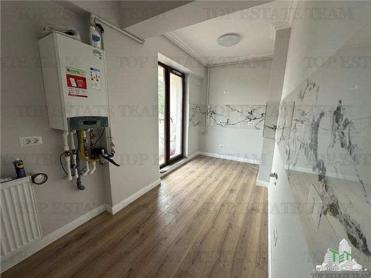 Apartament 2 camere de vanzare Damaroaia - 2