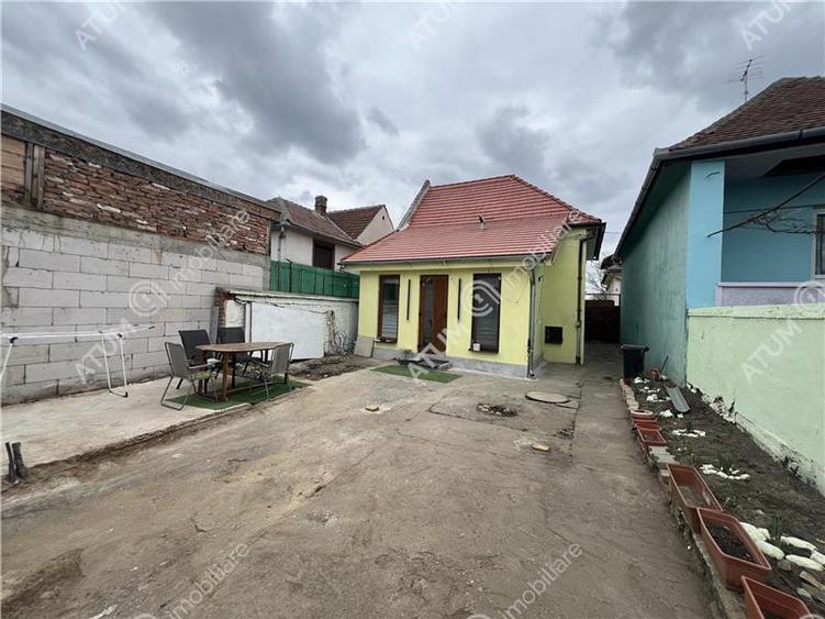 Casa individuala renovata cu 4 camere si teren 209 mp zona Terezian - 21